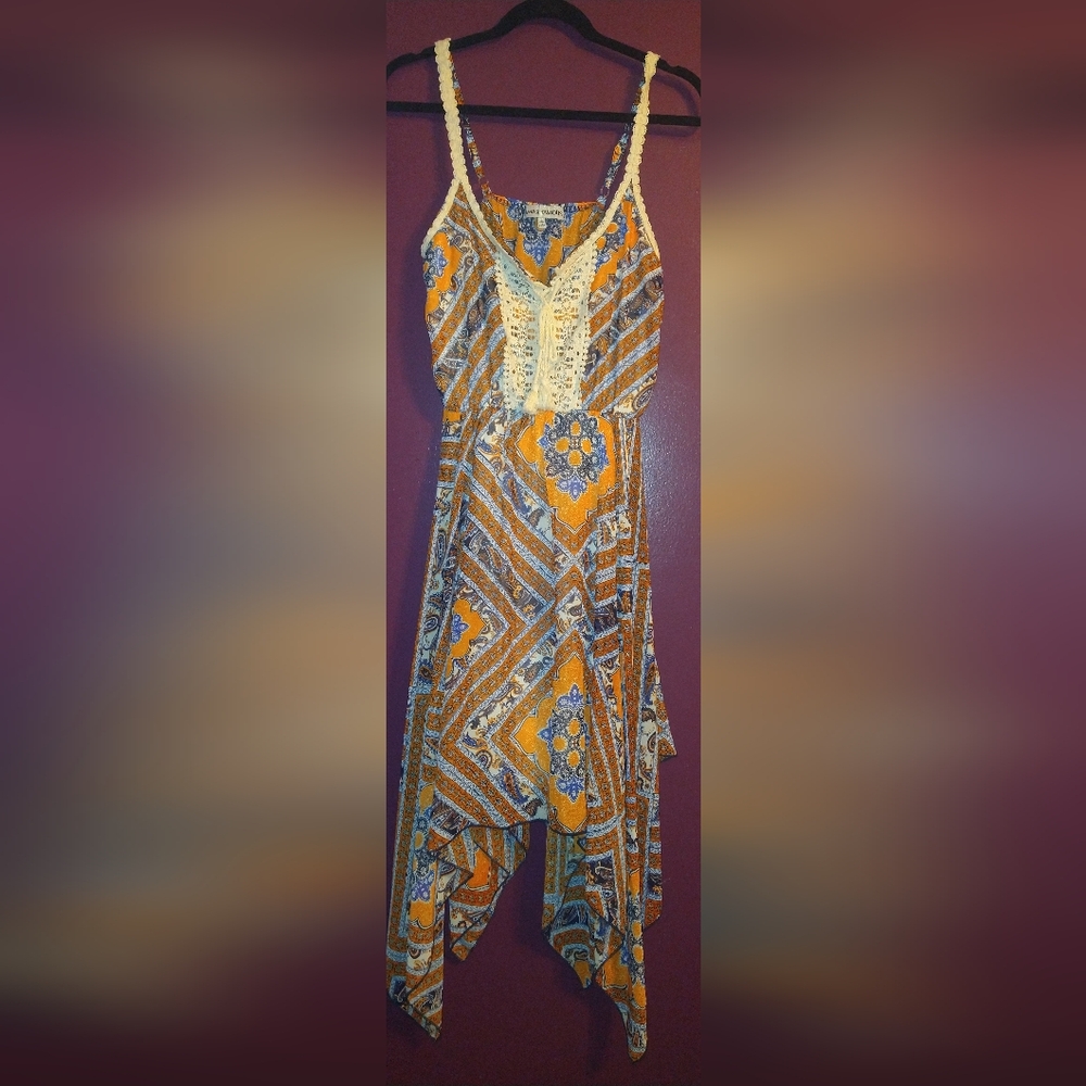 Almost Famous Brand Orange and Blue Summer Dress Size Large New with tags